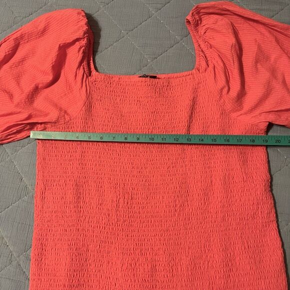 Jessica Simpson Womens Plus Smocked Blouse 2X NEW - Picture 3 of 7